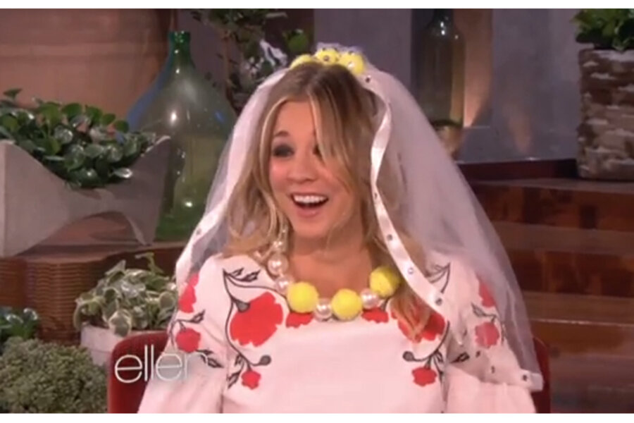 Kaley Cuoco says 'I do' on 'Ellen'